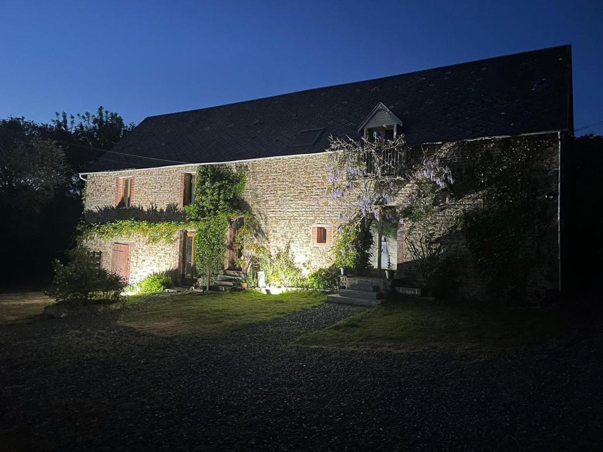 Les Rouges Terres Gites - La Vieille Grange Saint-Amand  Exterior foto